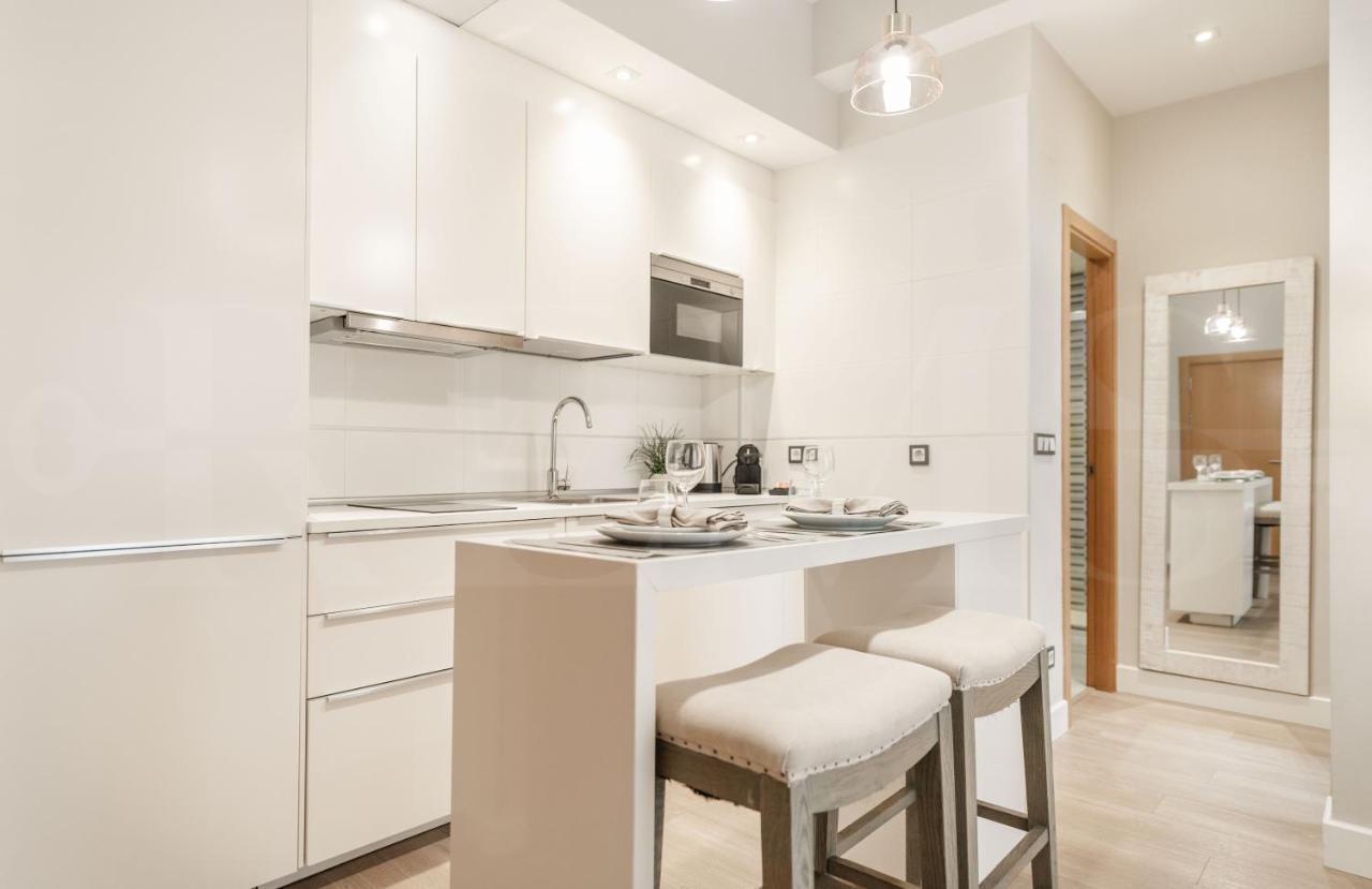 Cozy Apartment With Parking In The Center By Rems Málaga Extérieur photo